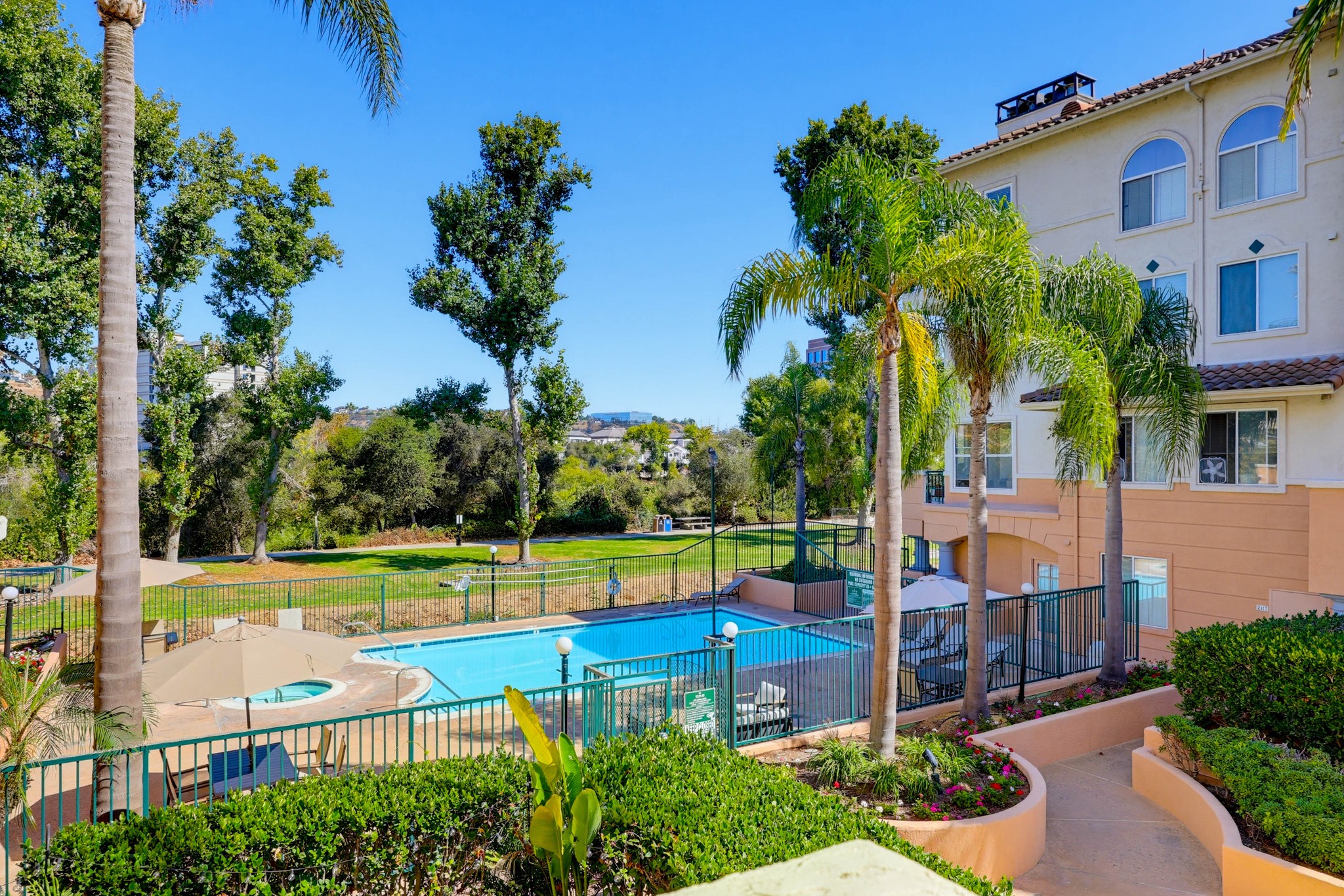 Virtual tour photo 82 of 113 for 640 Camino De La Reina #1115