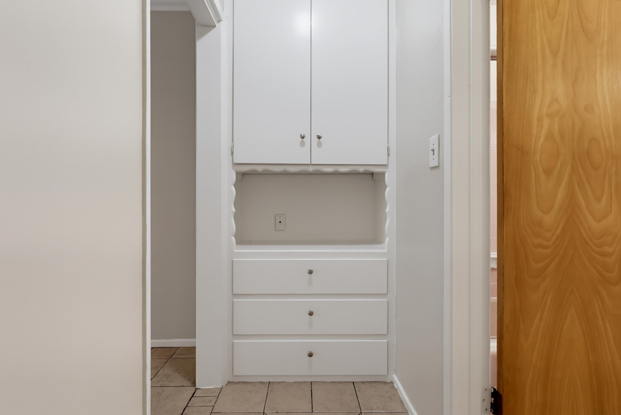 Virtual tour photo 24 of 38 for 640 Elm Ave Apt 5