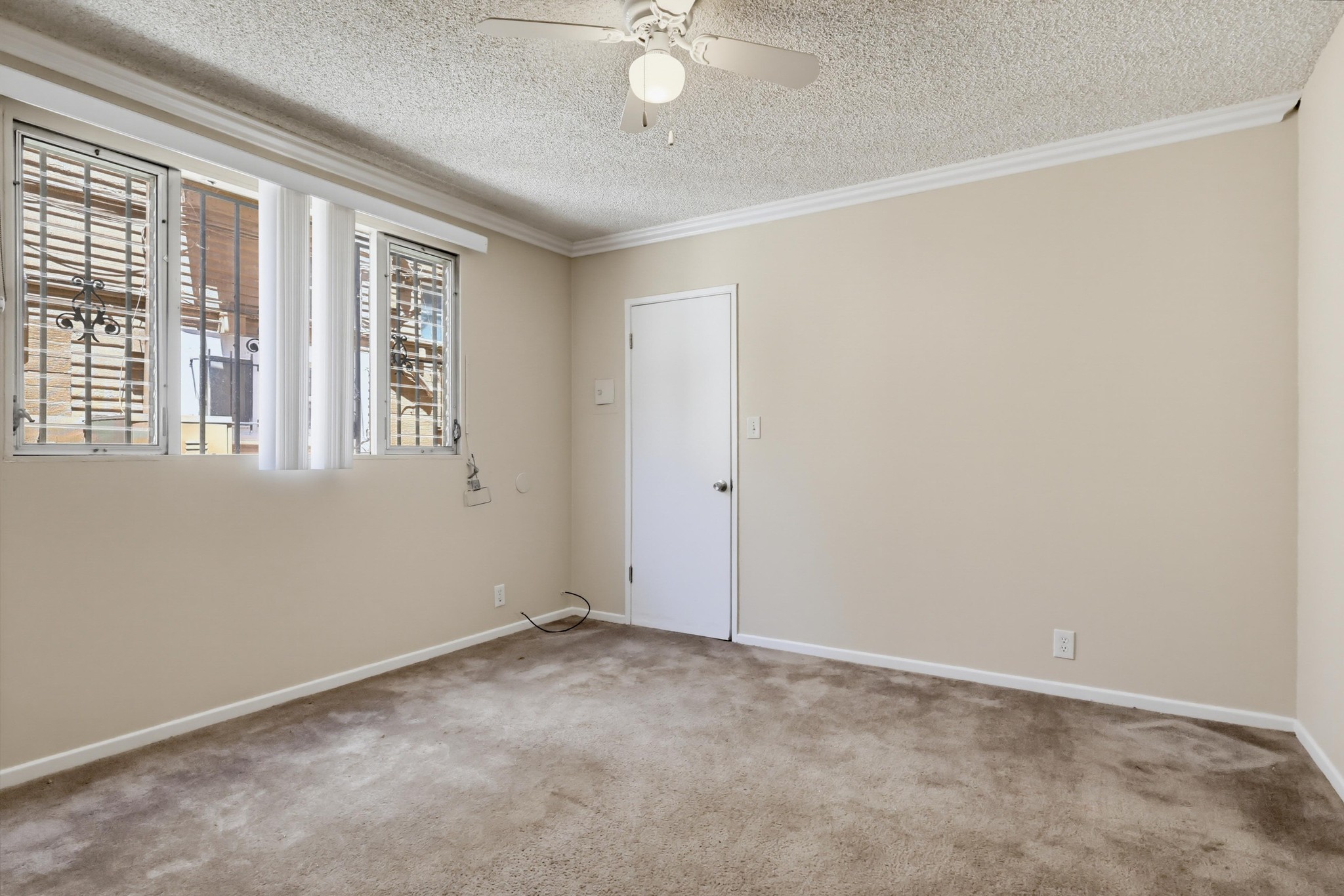 Virtual tour photo 29 of 38 for 640 Elm Ave Apt 5