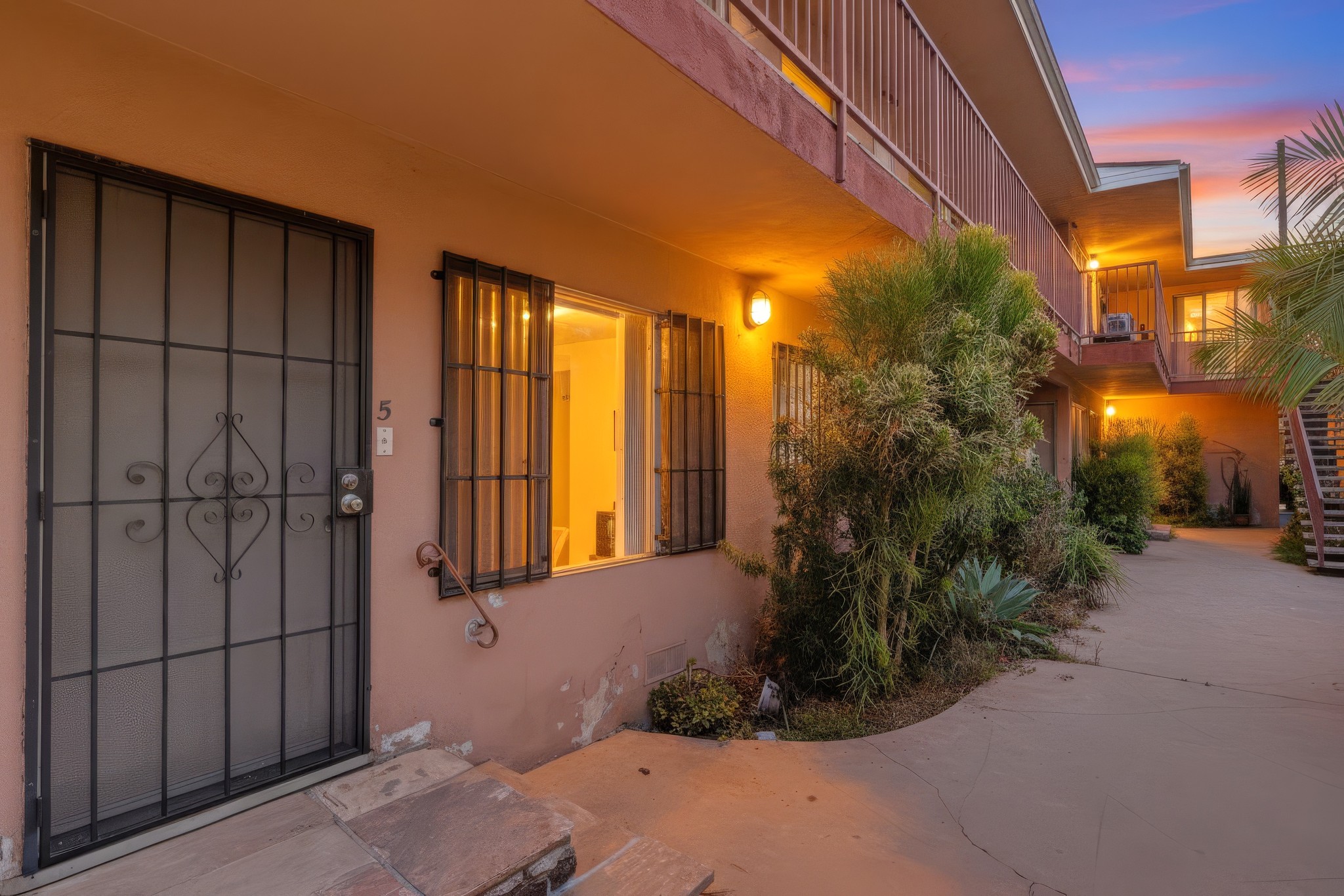 Virtual tour photo 38 of 38 for 640 Elm Ave Apt 5