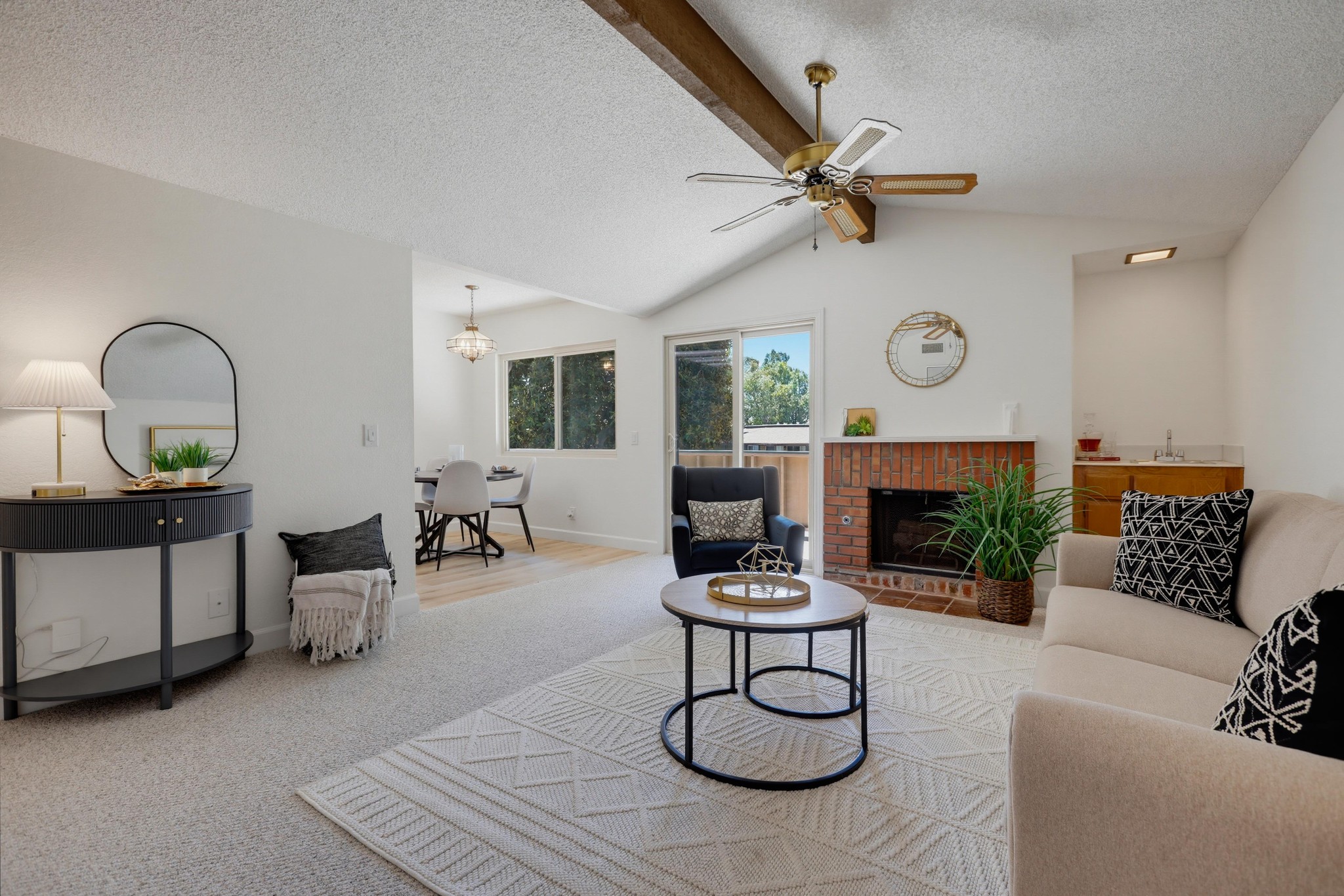 Virtual tour photo 7 of 63 for 640 N Brea Blvd