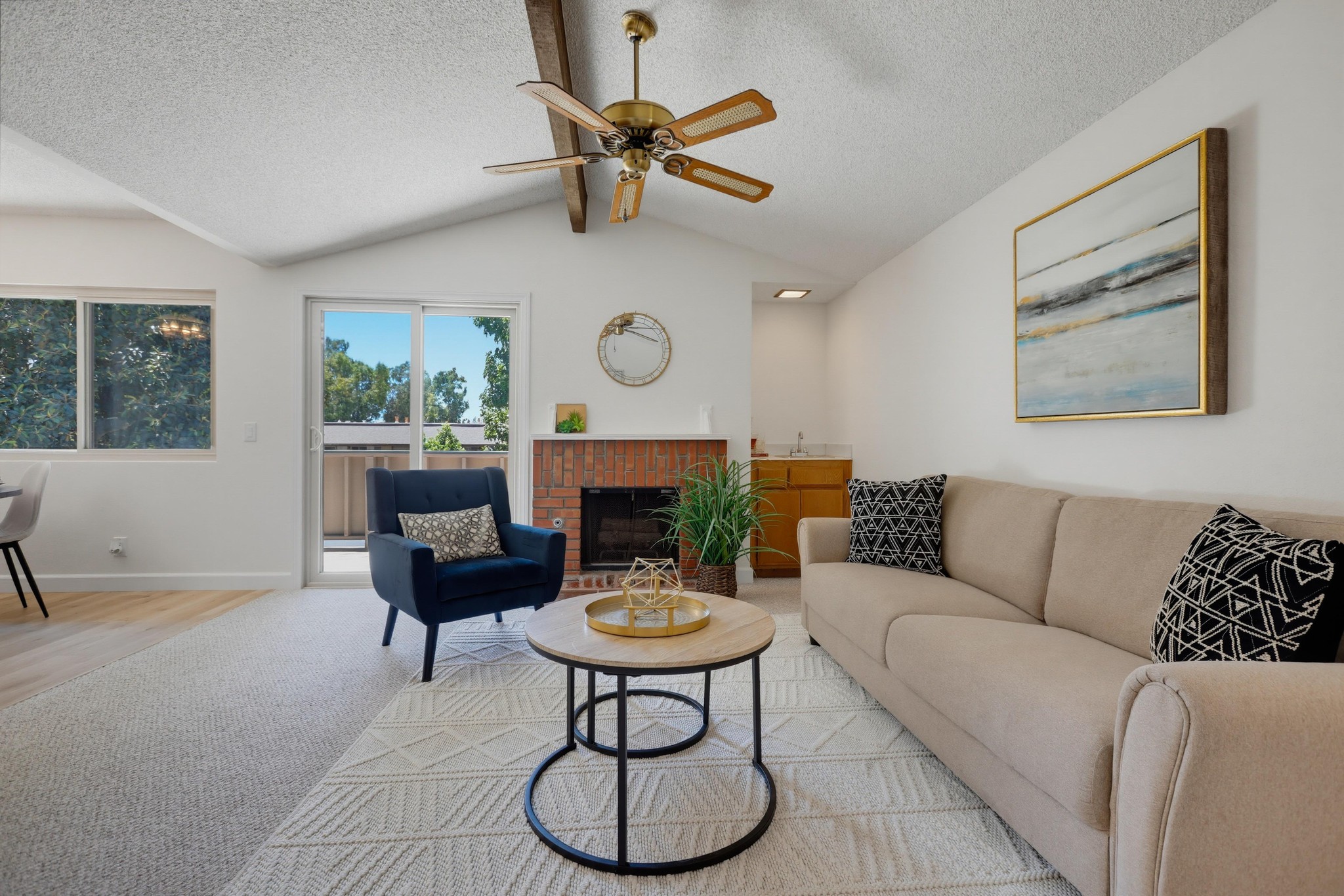 Virtual tour photo 8 of 63 for 640 N Brea Blvd