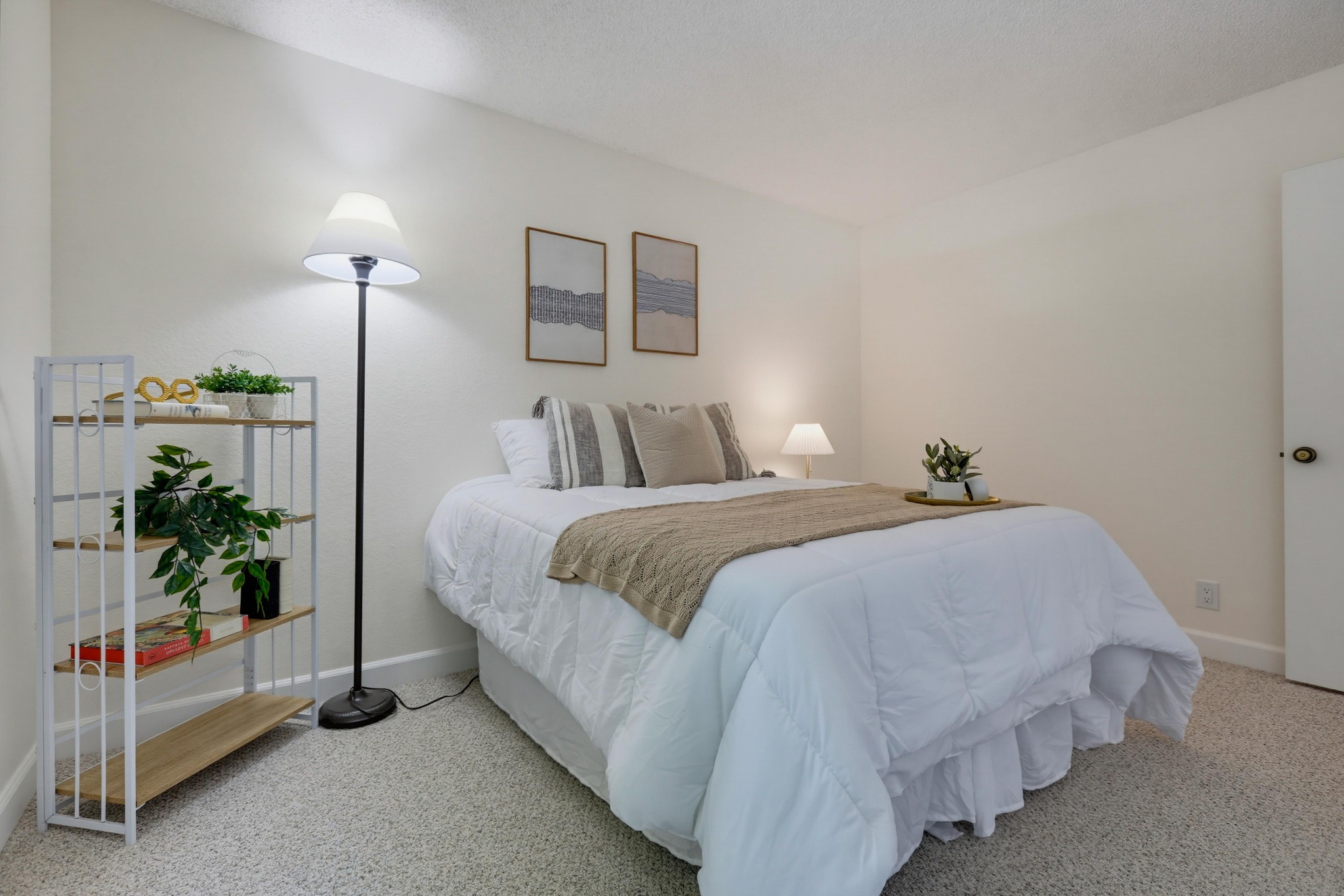 Virtual tour photo 29 of 63 for 640 N Brea Blvd