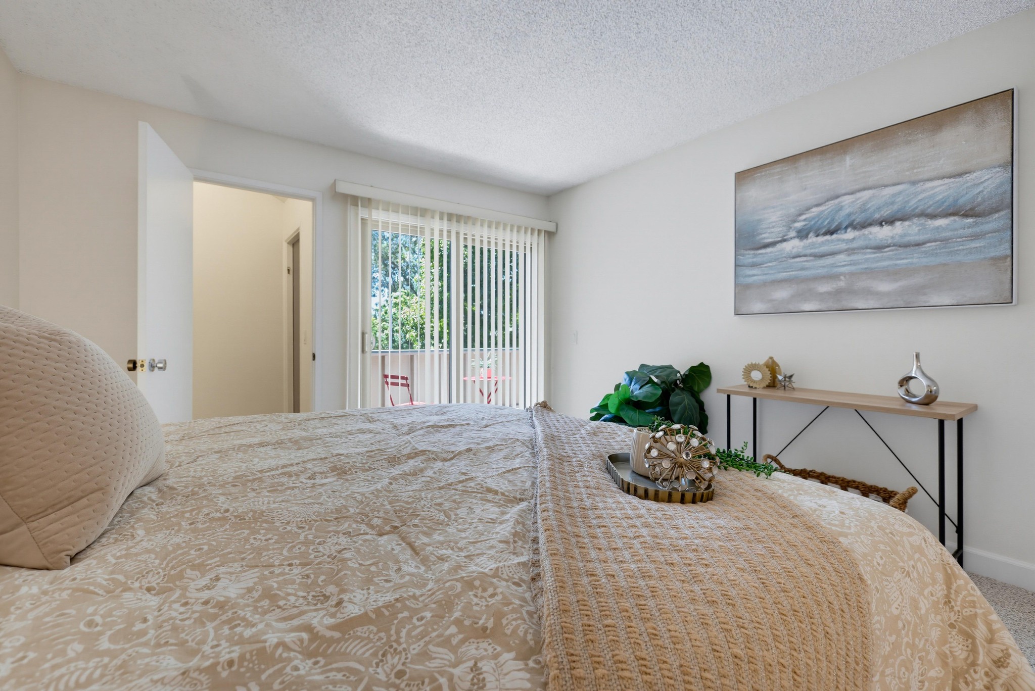 Virtual tour photo 38 of 63 for 640 N Brea Blvd