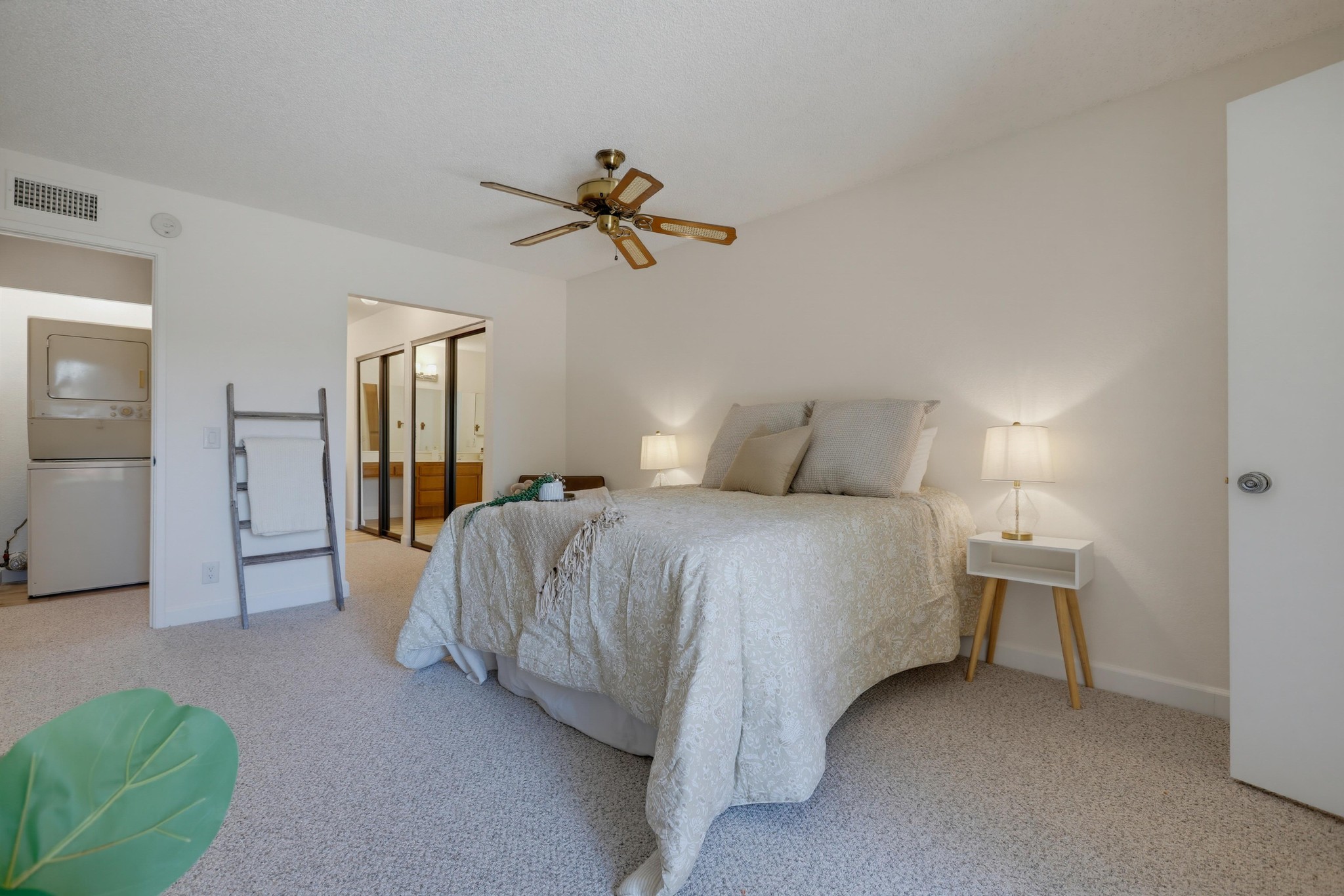 Virtual tour photo 39 of 63 for 640 N Brea Blvd
