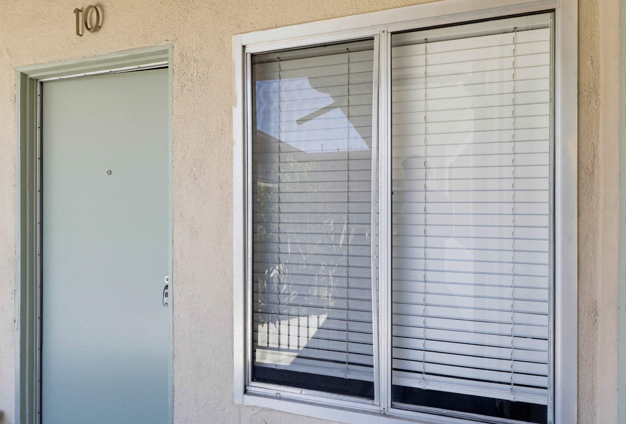 Virtual tour photo 3 of 42 for 6407 10th Ave