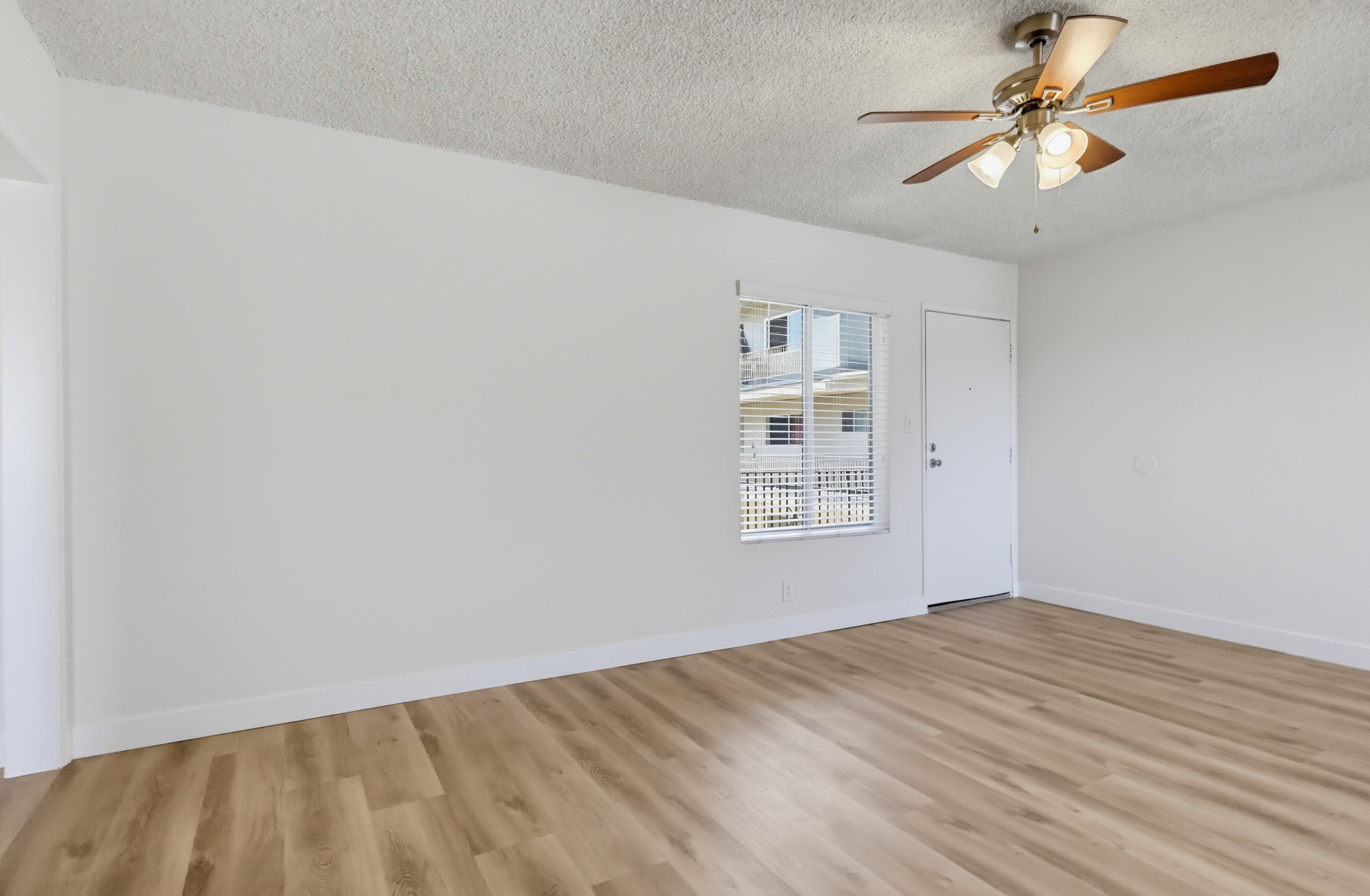 Virtual tour photo 11 of 42 for 6407 10th Ave