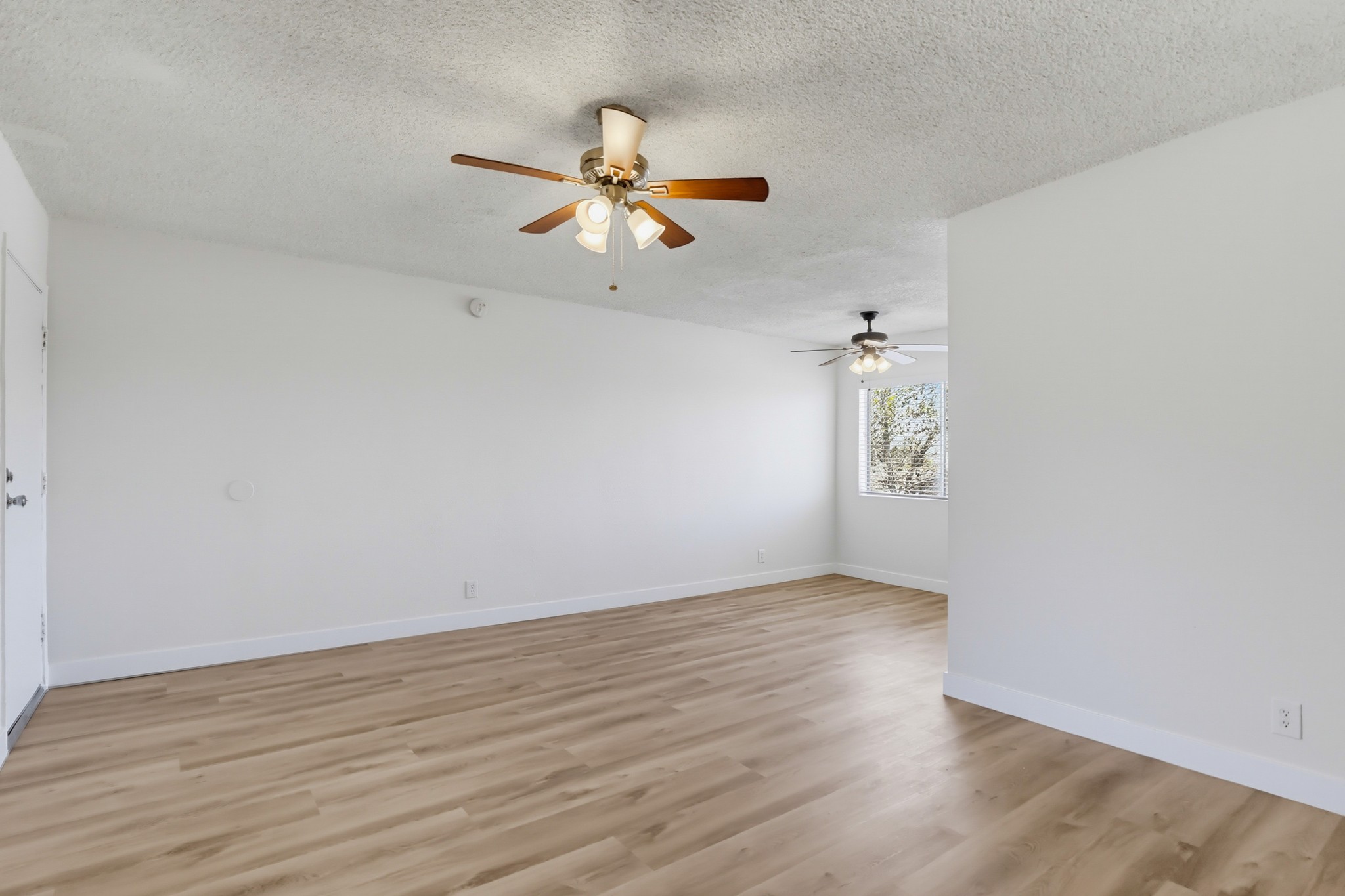 Virtual tour photo 13 of 42 for 6407 10th Ave