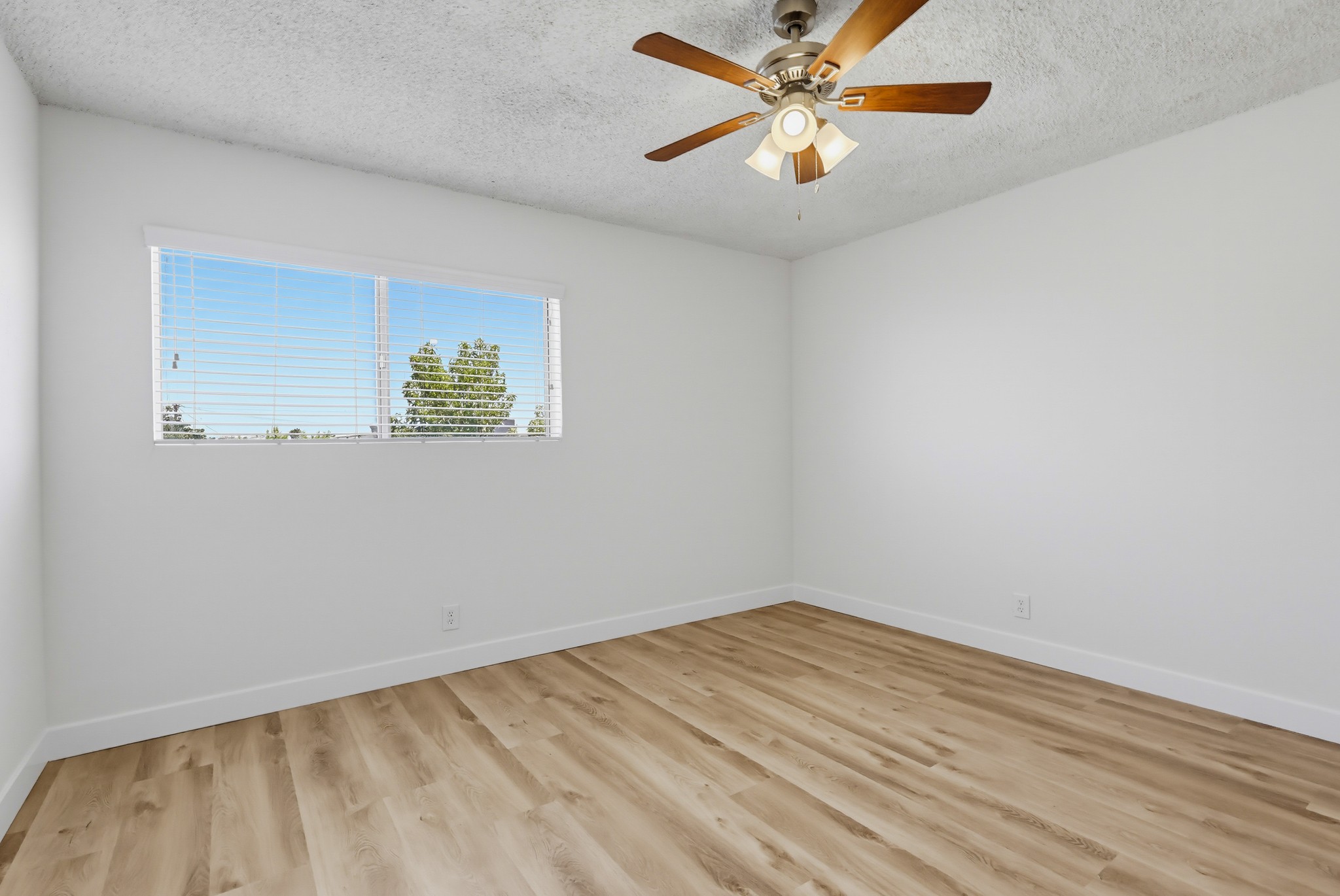 Virtual tour photo 25 of 42 for 6407 10th Ave