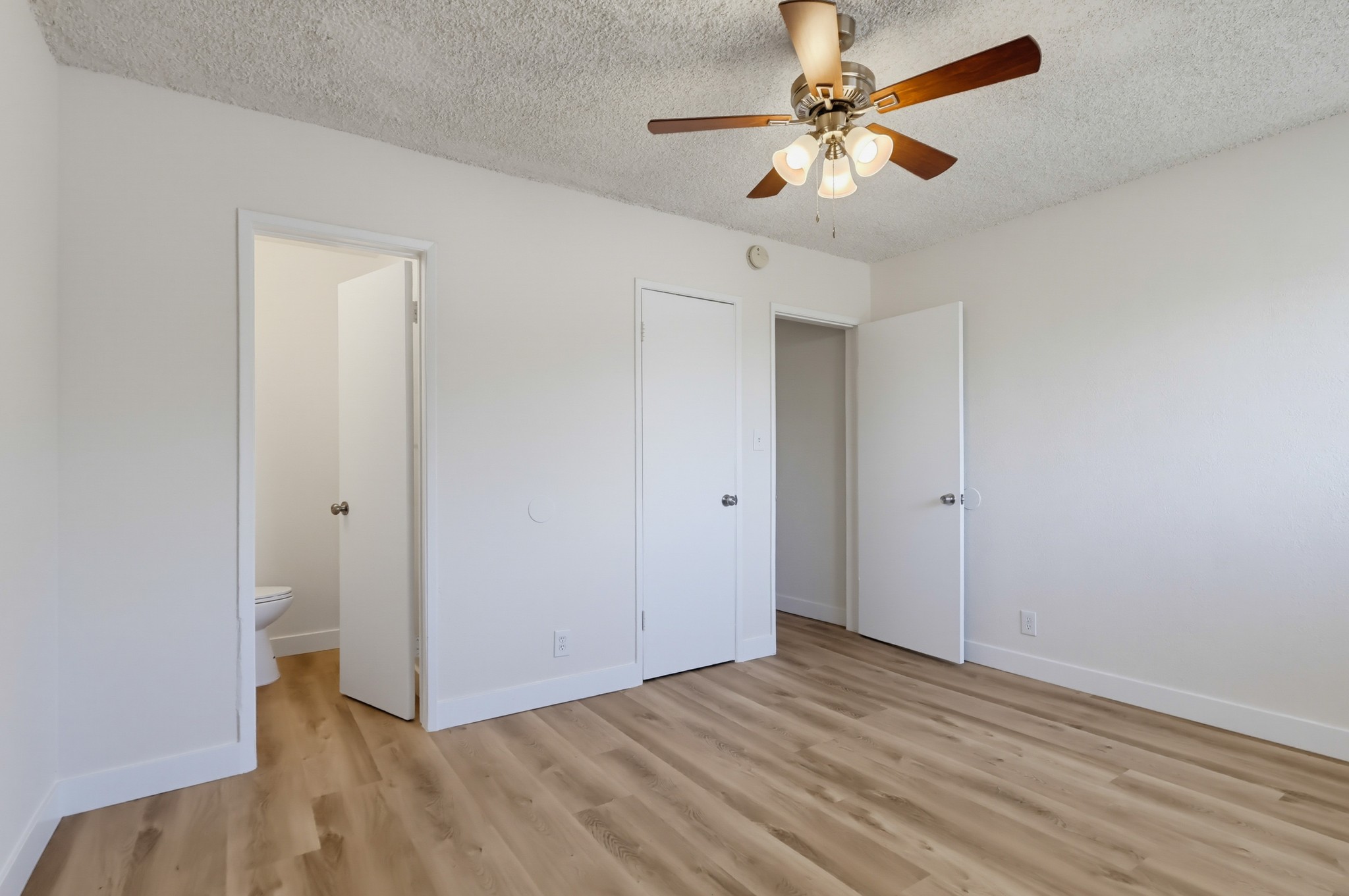 Virtual tour photo 27 of 42 for 6407 10th Ave