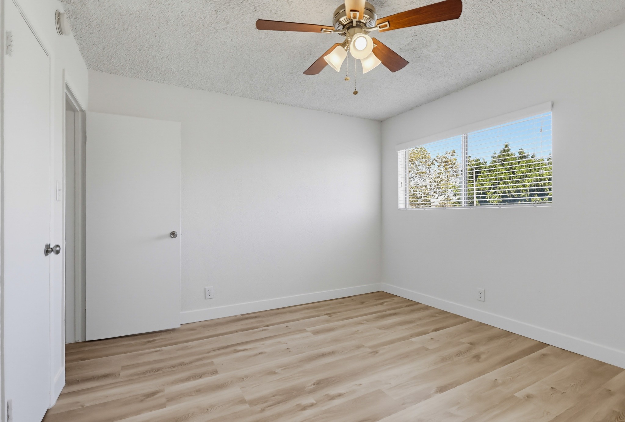 Virtual tour photo 28 of 42 for 6407 10th Ave
