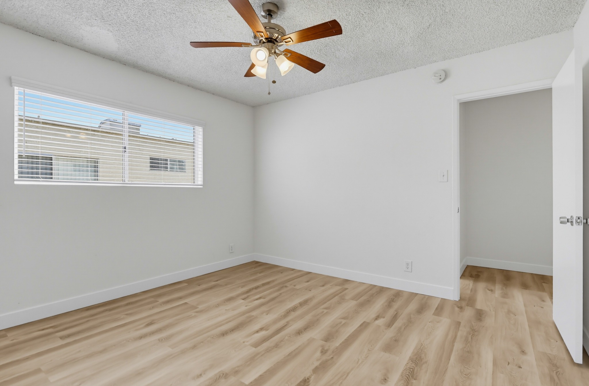Virtual tour photo 34 of 42 for 6407 10th Ave
