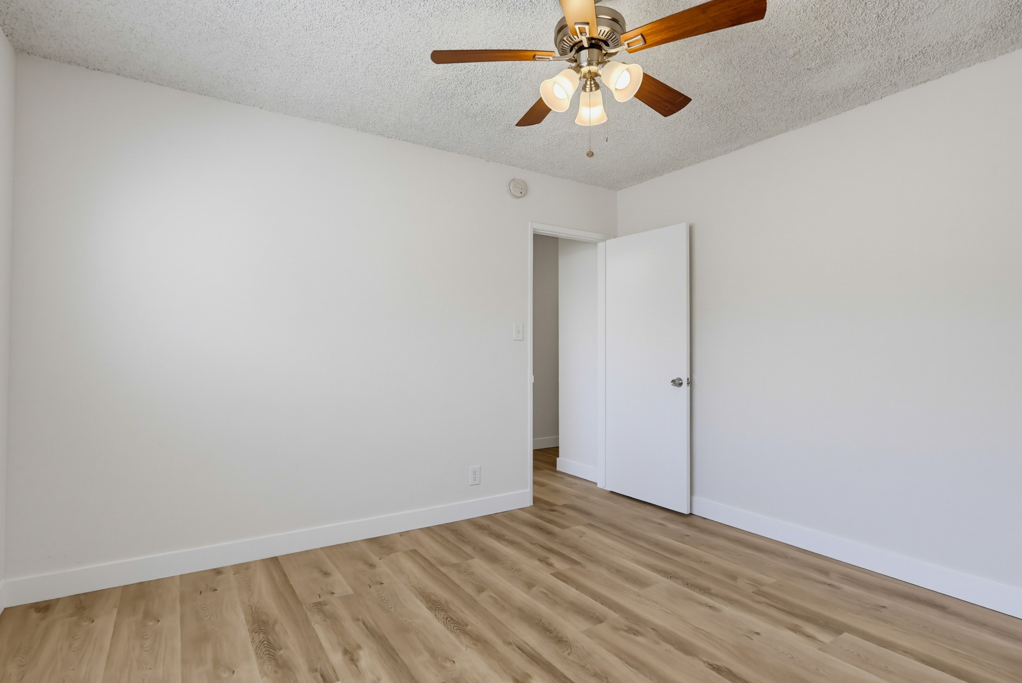 Virtual tour photo 35 of 42 for 6407 10th Ave
