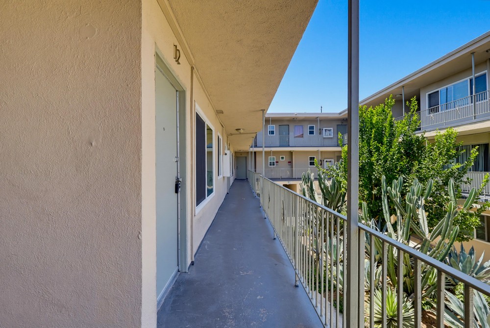 Virtual tour photo 3 of 40 for 6407 10th Ave
