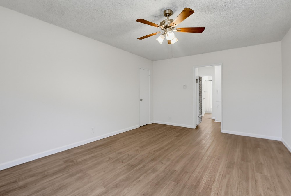 Virtual tour photo 8 of 40 for 6407 10th Ave