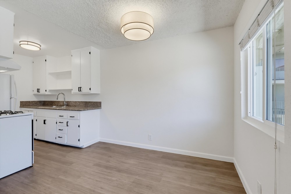 Virtual tour photo 13 of 40 for 6407 10th Ave