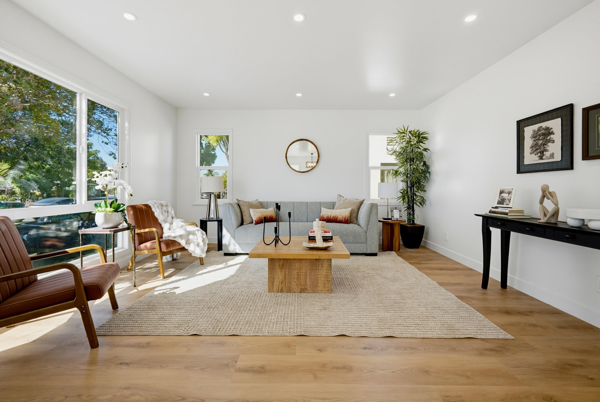 Virtual tour photo 10 of 44 for 641 Plaza Serena