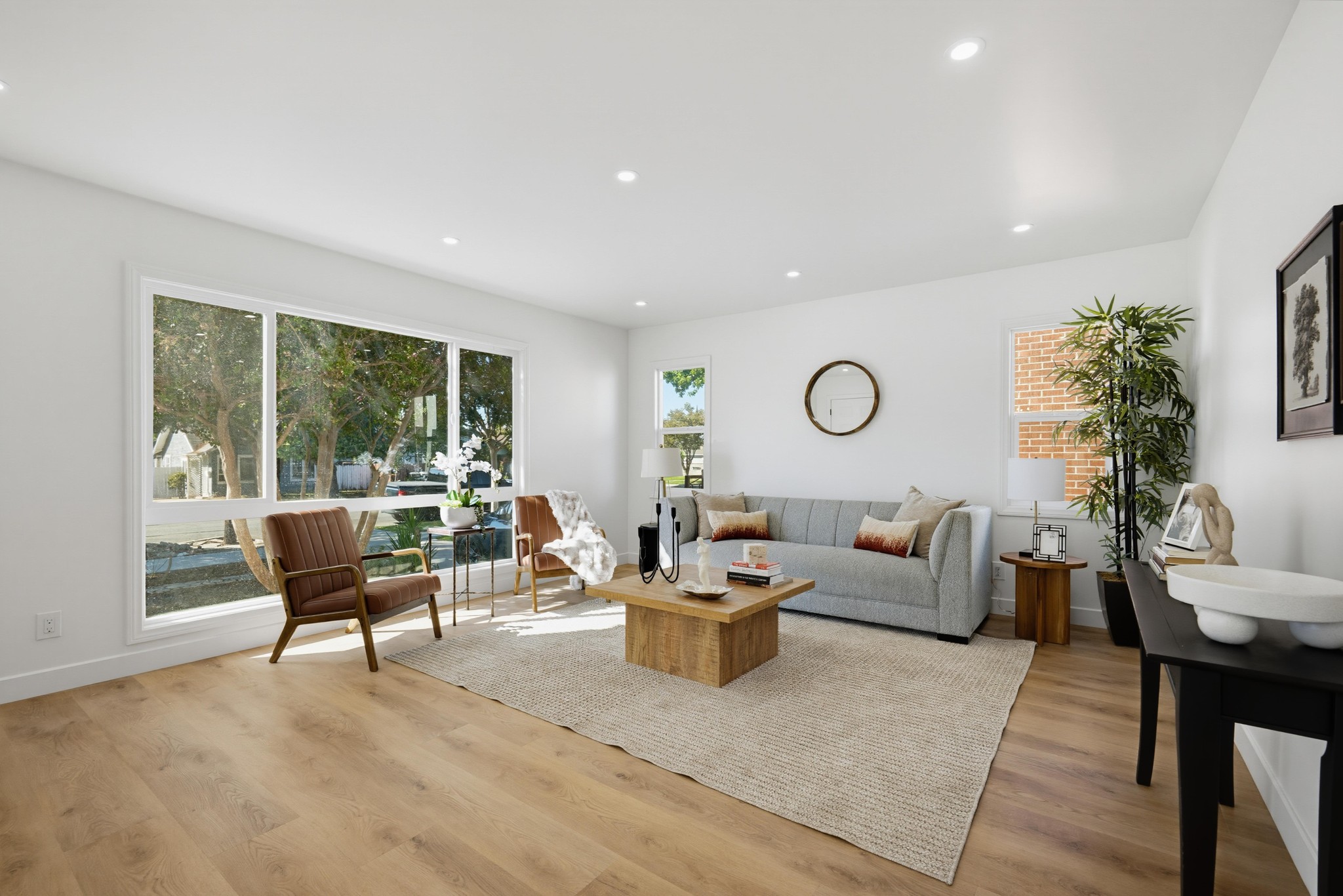 Virtual tour photo 11 of 44 for 641 Plaza Serena