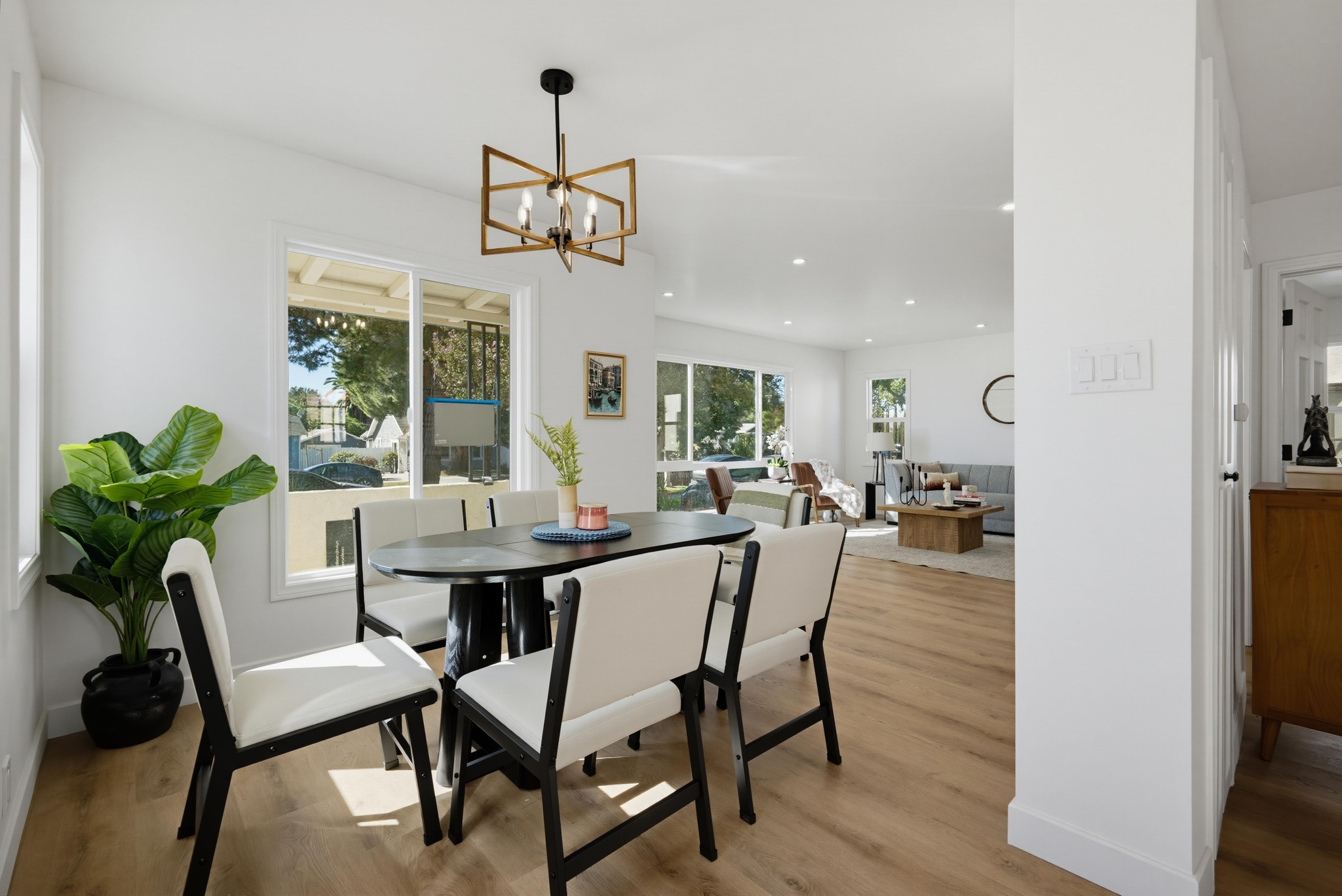 Virtual tour photo 15 of 44 for 641 Plaza Serena