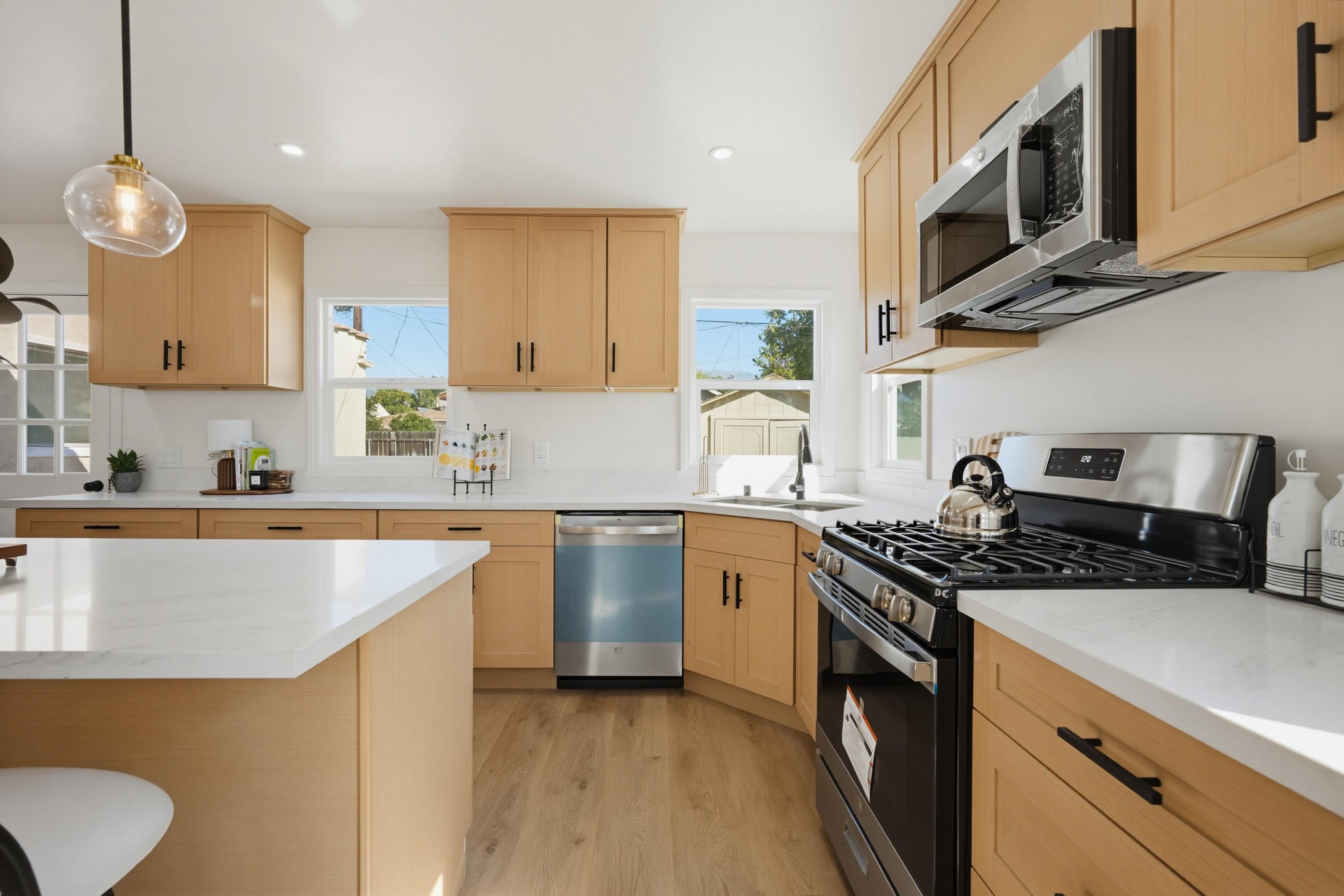 Virtual tour photo 20 of 44 for 641 Plaza Serena