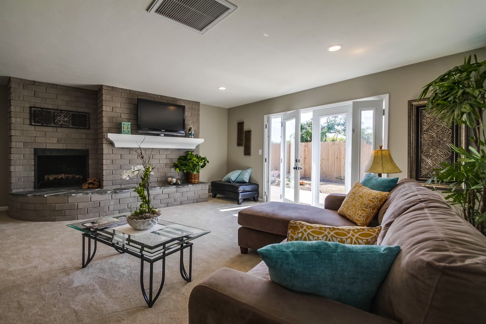 Virtual tour photo 8 of 44 for 6417 Winona Ave