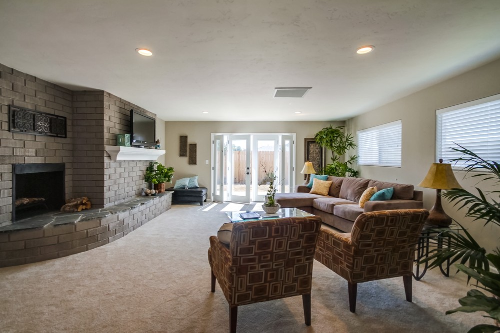 Virtual tour photo 9 of 44 for 6417 Winona Ave