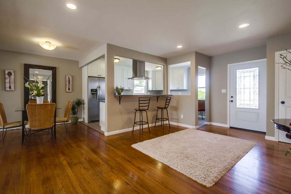 Virtual tour photo 12 of 44 for 6417 Winona Ave