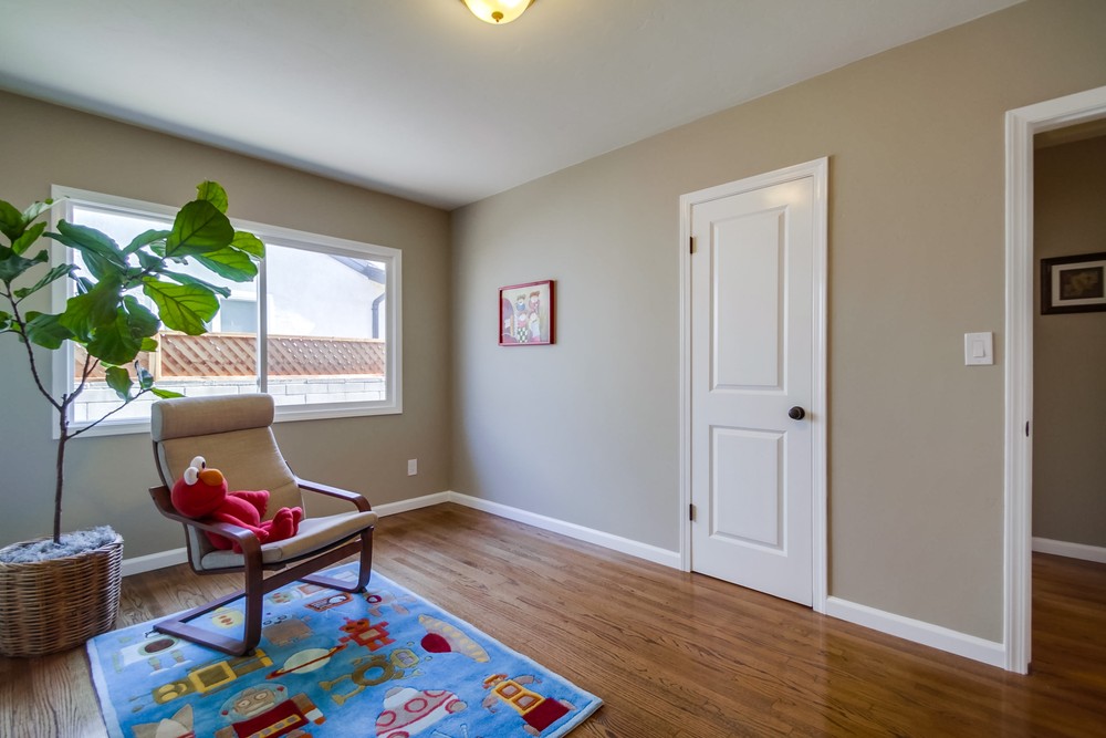 Virtual tour photo 33 of 44 for 6417 Winona Ave