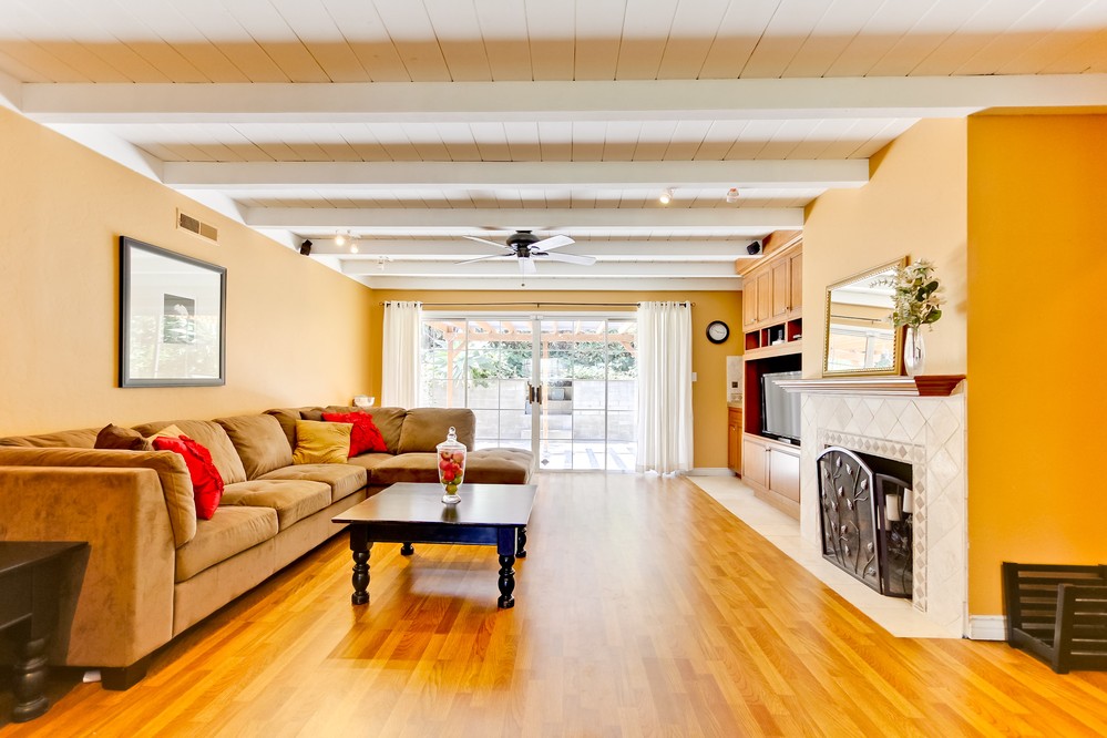 Virtual tour photo 13 of 30 for 6421 Gary Ct