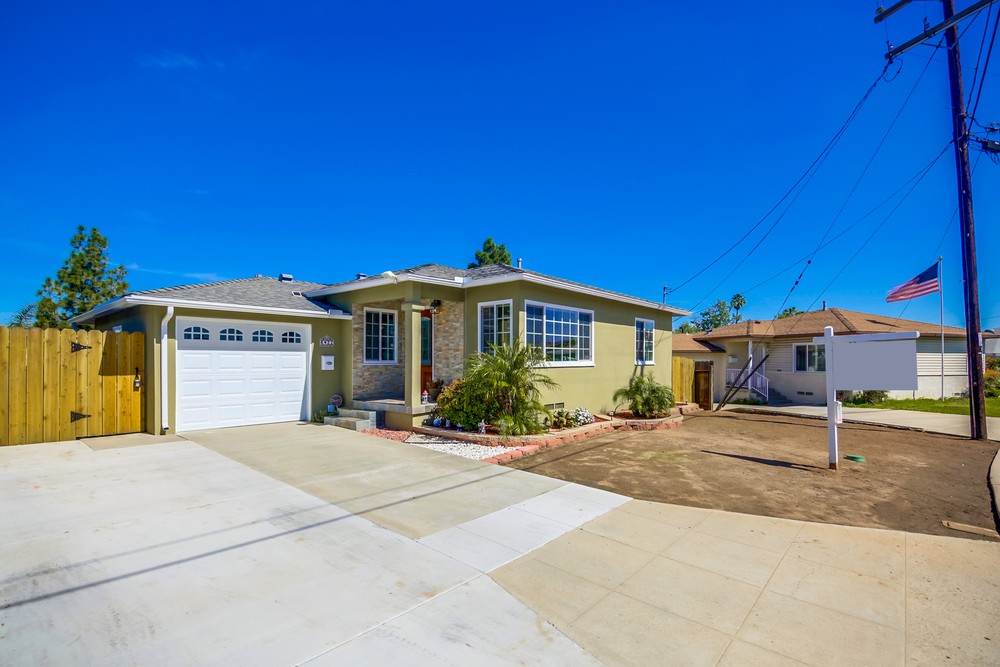 Virtual tour photo 1 of 53 for 6422 Stanley Ave