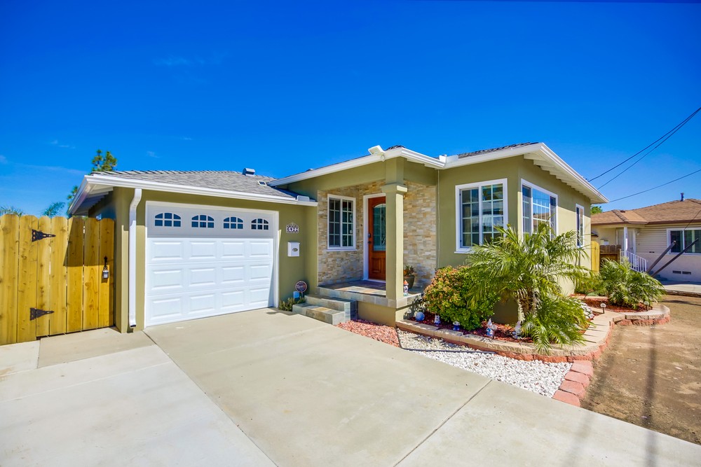 Virtual tour photo 5 of 53 for 6422 Stanley Ave