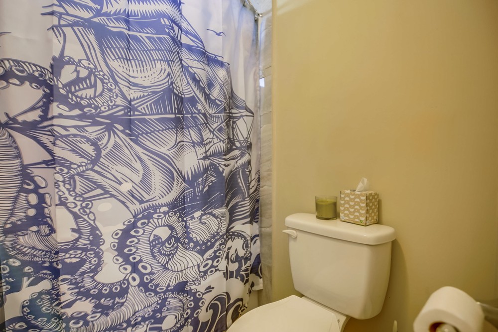 Virtual tour photo 27 of 53 for 6422 Stanley Ave