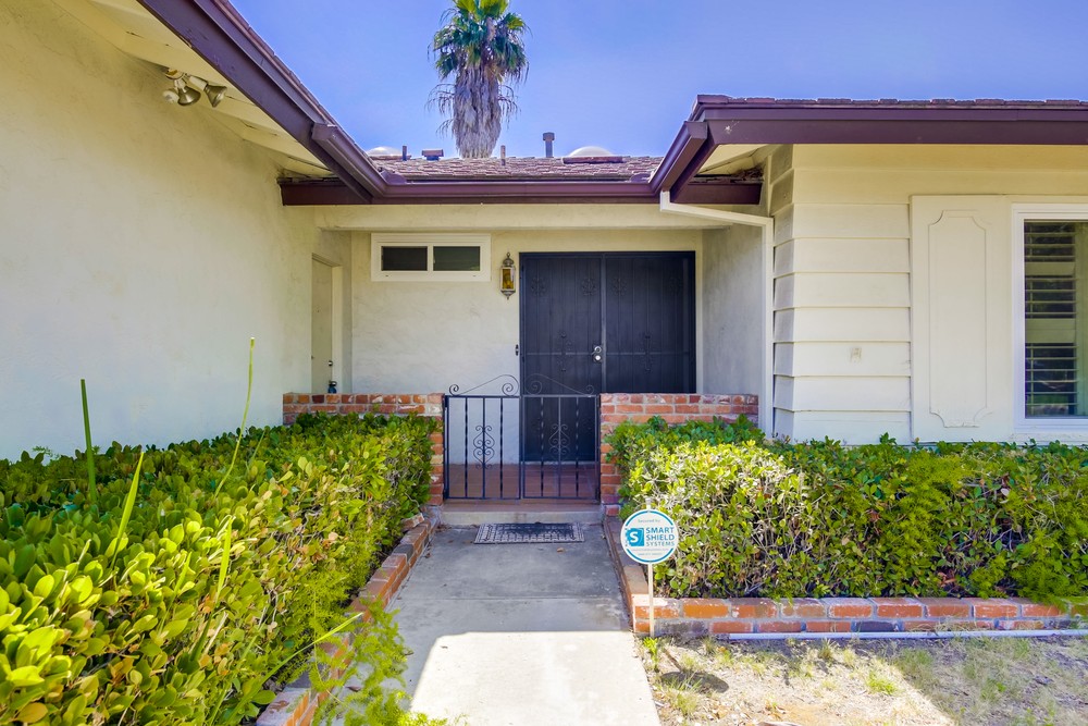 Virtual tour photo 7 of 39 for 6433 Belle Glade Ave