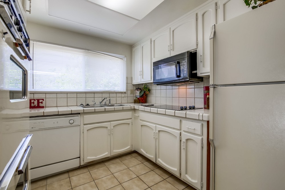 Virtual tour photo 17 of 39 for 6433 Belle Glade Ave