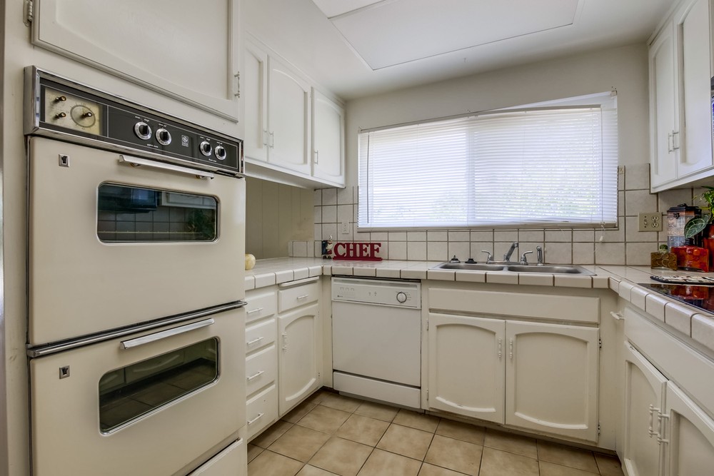 Virtual tour photo 18 of 39 for 6433 Belle Glade Ave