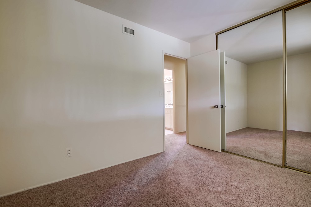 Virtual tour photo 27 of 39 for 6433 Belle Glade Ave