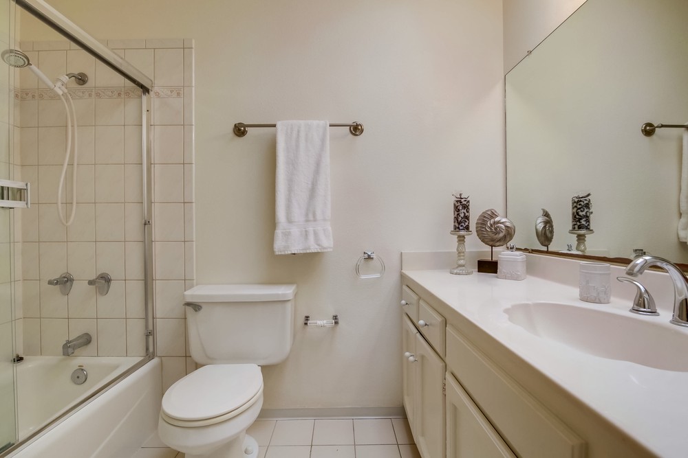 Virtual tour photo 28 of 39 for 6433 Belle Glade Ave