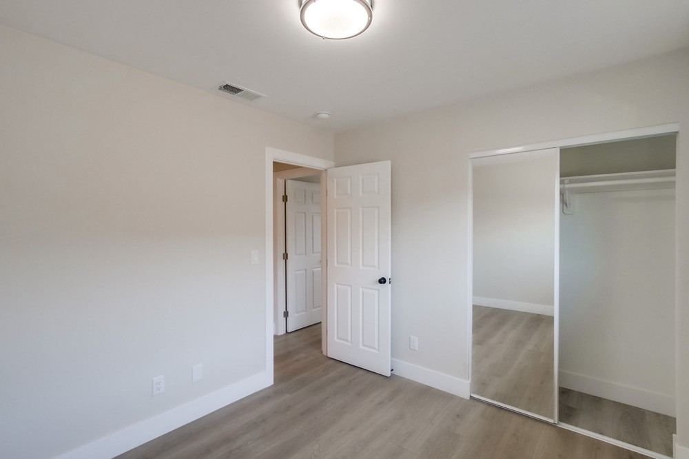 Virtual tour photo 38 of 52 for 6434 Bonnie View Dr