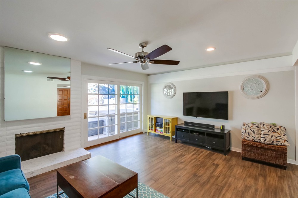 Virtual tour photo 8 of 46 for 6436 Park Ridge Blvd