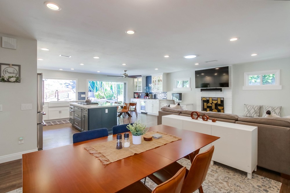 Virtual tour photo 13 of 46 for 6436 Park Ridge Blvd