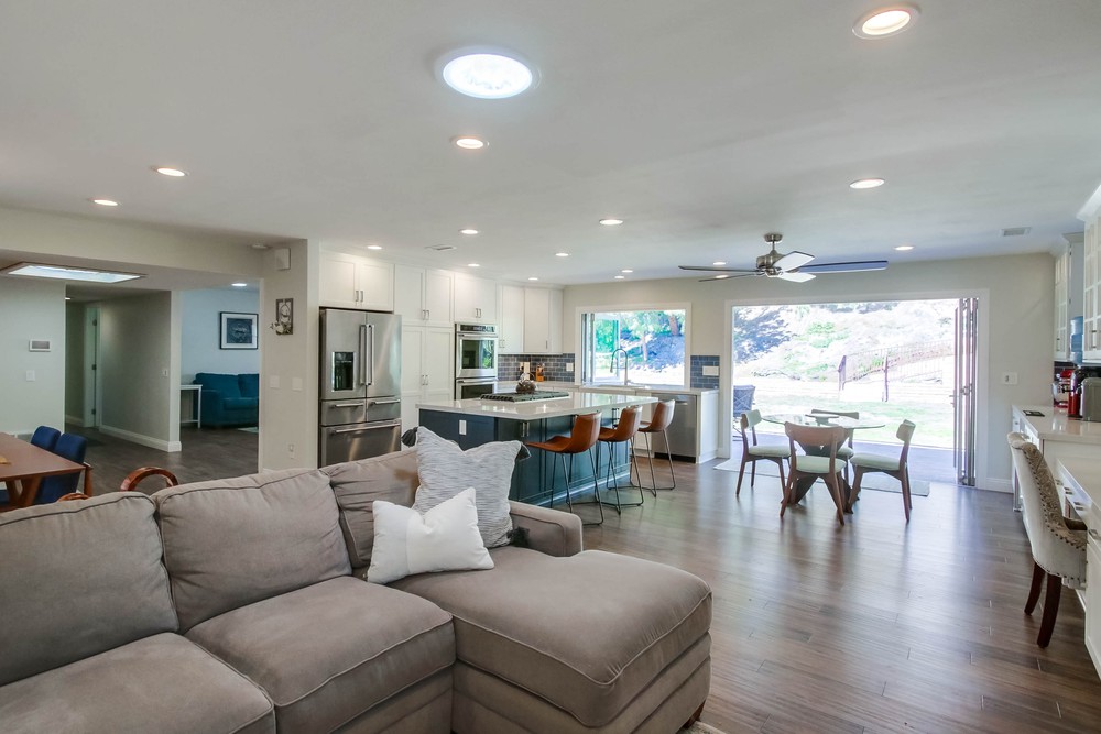 Virtual tour photo 15 of 46 for 6436 Park Ridge Blvd