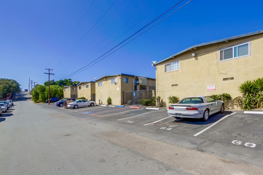 Virtual tour photo 3 of 37 for 6443 Shaules Ave