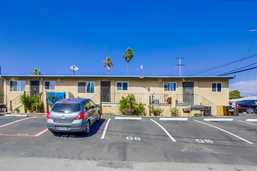 Virtual tour photo 10 of 37 for 6443 Shaules Ave