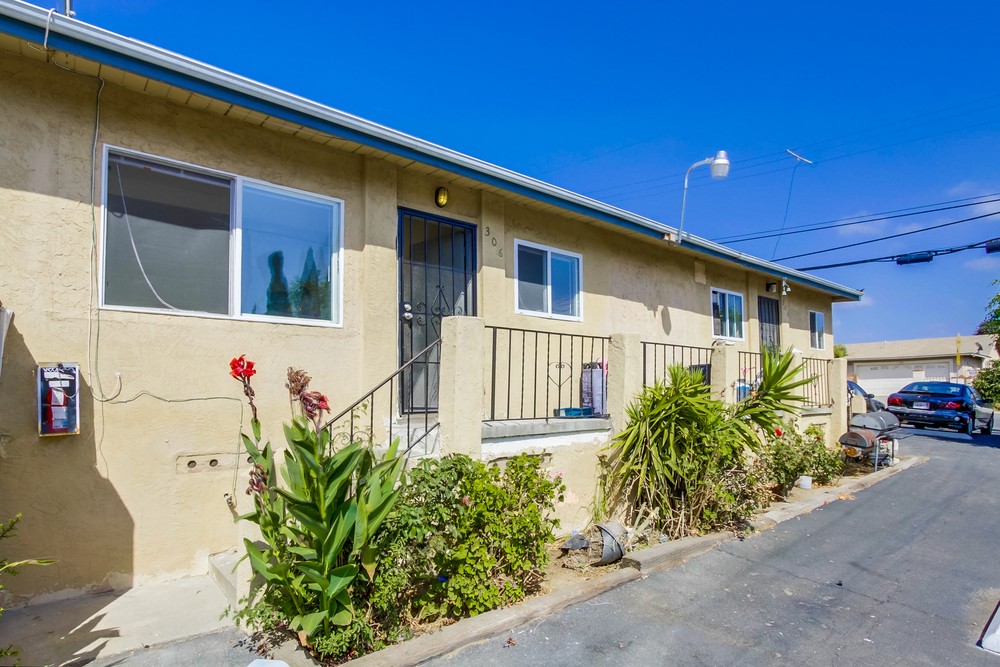 Virtual tour photo 12 of 37 for 6443 Shaules Ave