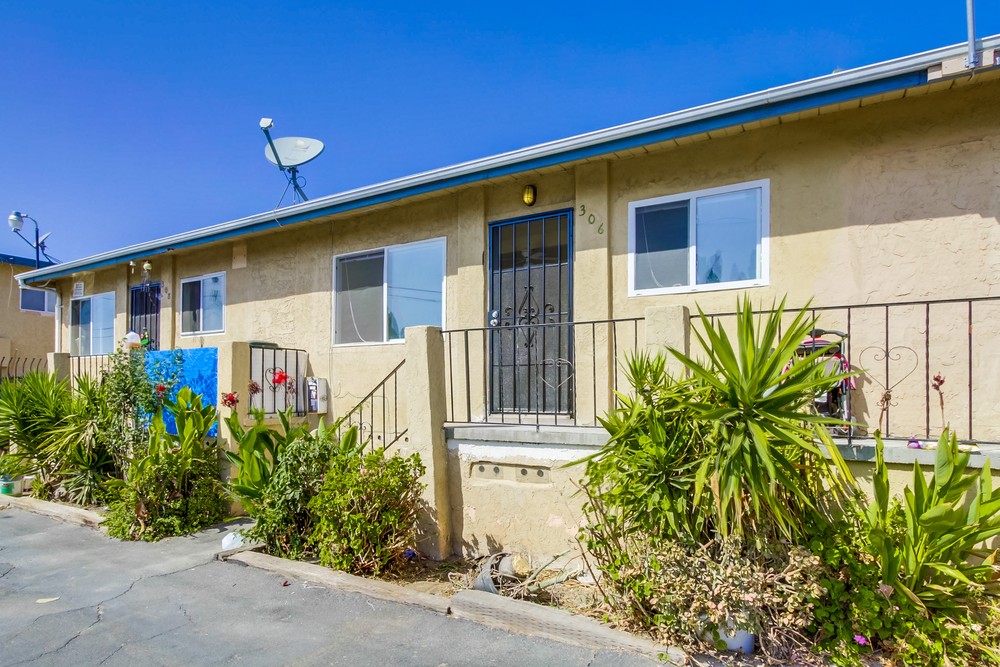 Virtual tour photo 13 of 37 for 6443 Shaules Ave