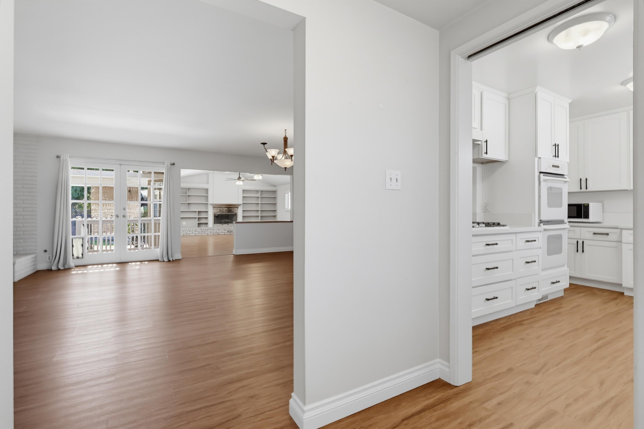 Virtual tour photo 6 of 92 for 6448 E Pageantry St