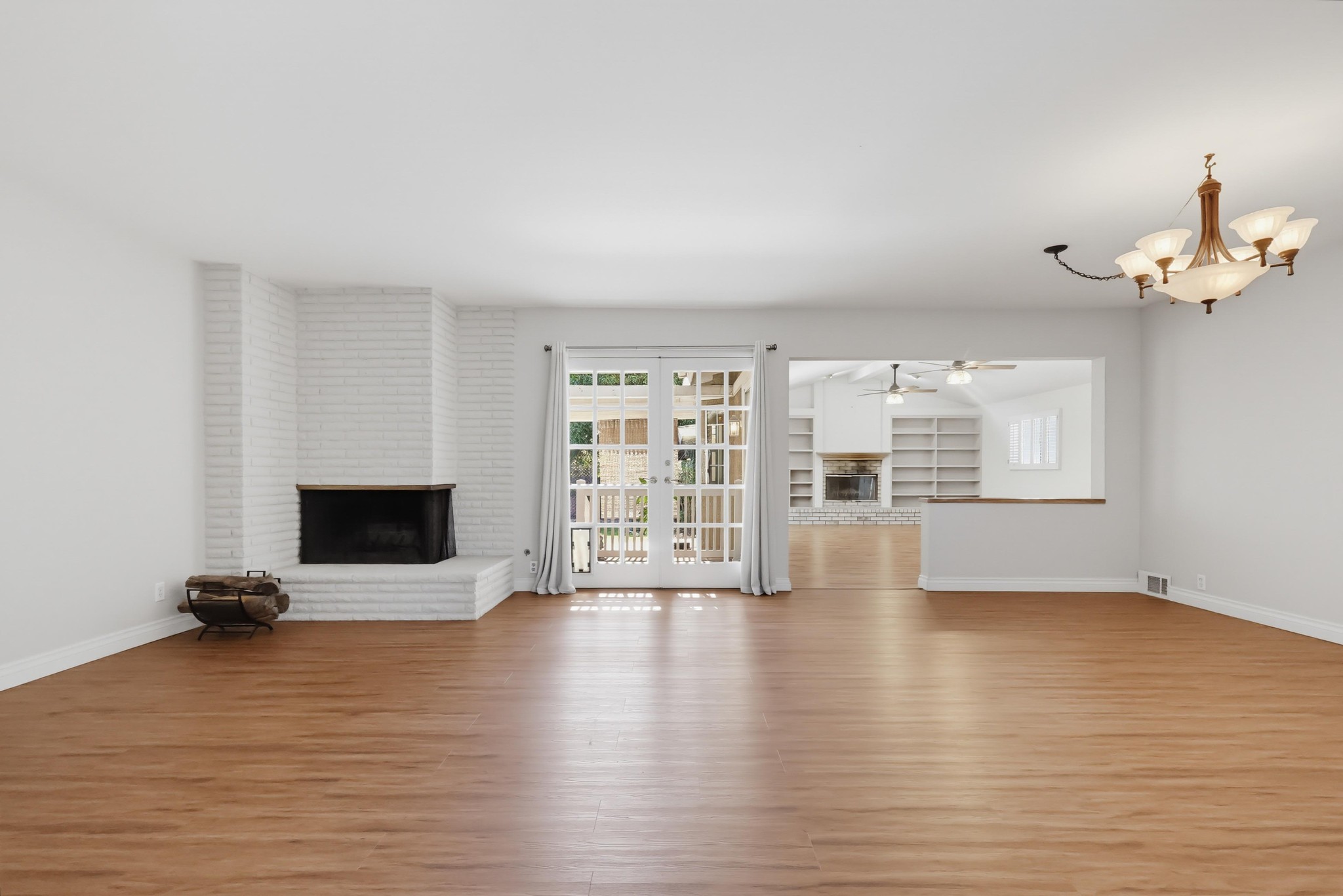 Virtual tour photo 8 of 92 for 6448 E Pageantry St