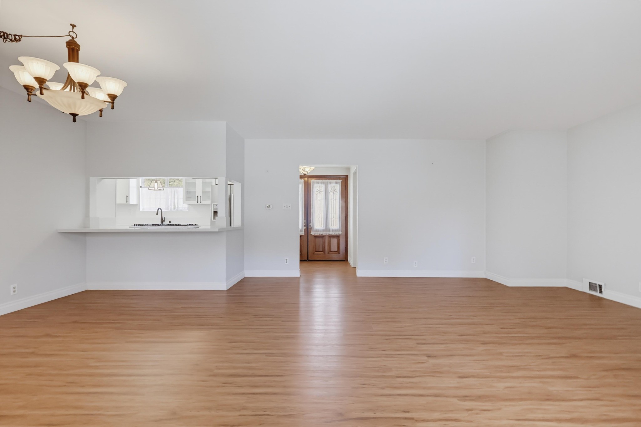 Virtual tour photo 11 of 92 for 6448 E Pageantry St