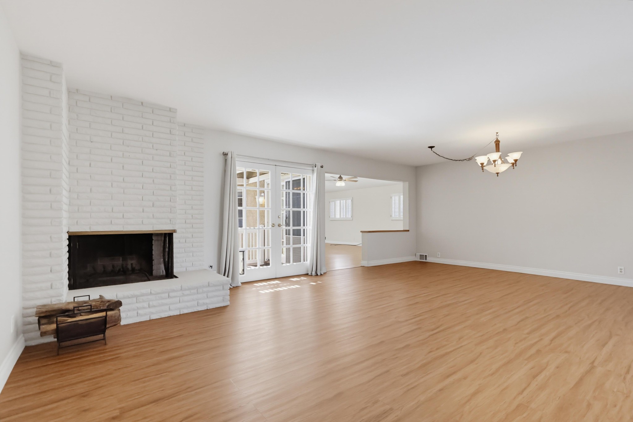 Virtual tour photo 14 of 92 for 6448 E Pageantry St