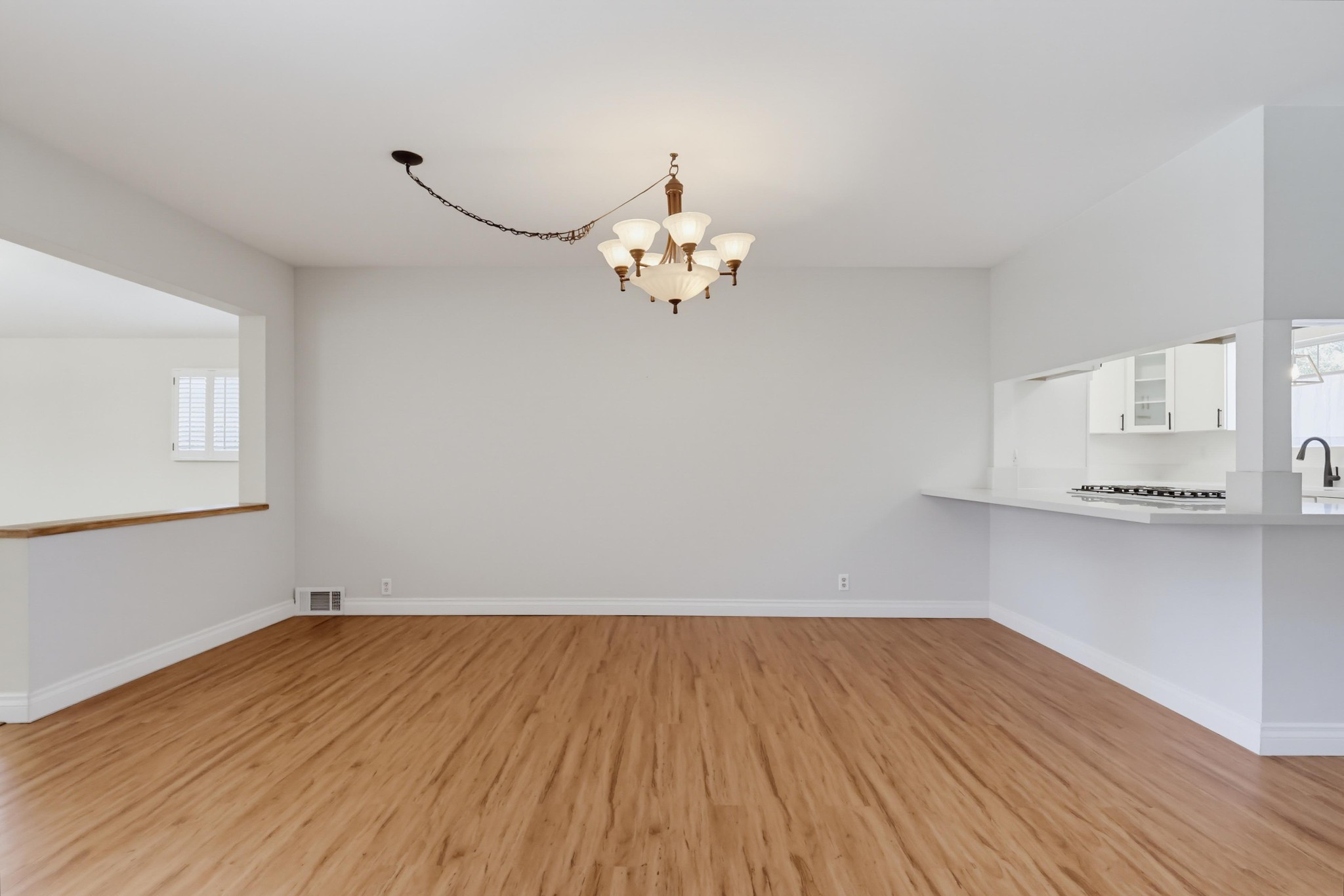 Virtual tour photo 16 of 92 for 6448 E Pageantry St